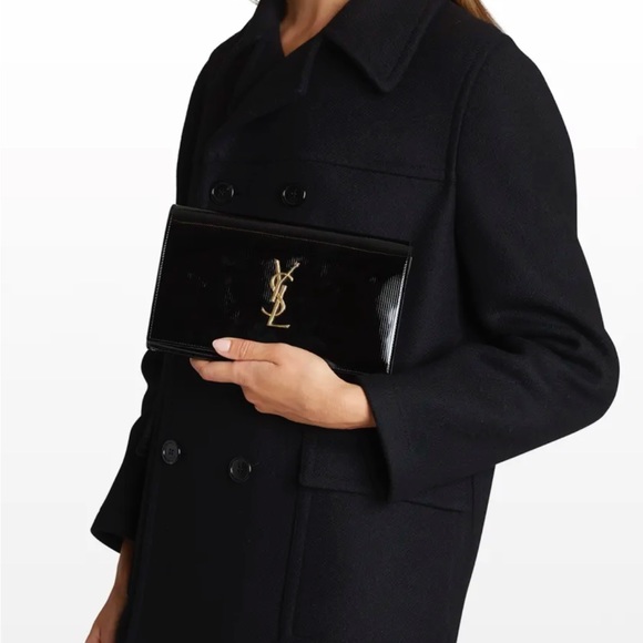 Classic Glossy Leather Chain Crossbody Bag🚨 - Picture 3 of 15